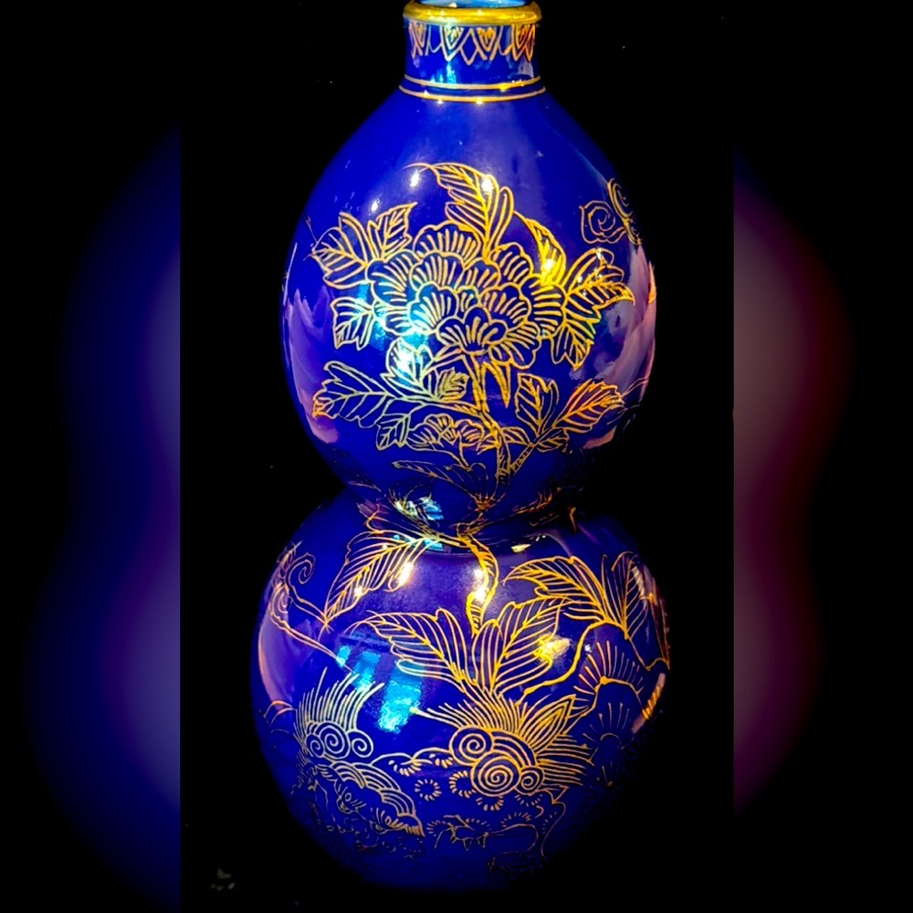 Vintage Chinese Cobalt Blue and Gilt Double Gourd Vase